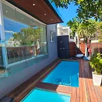 Sunny Sea Point Home